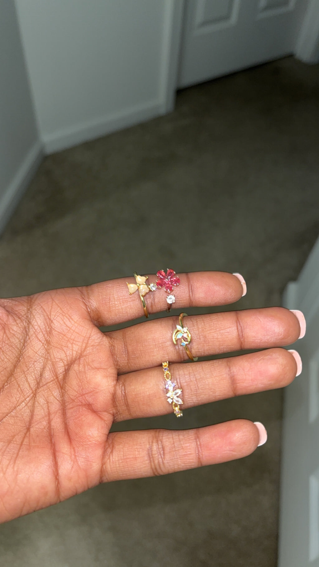 Elegant Modern Style Heart Flower Garden Rings