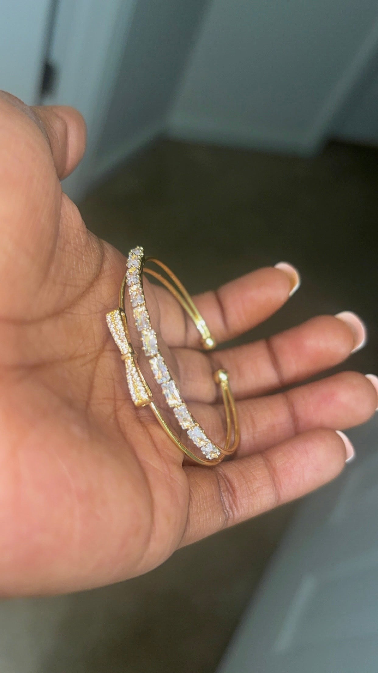 Cordelia Sparkly Gold