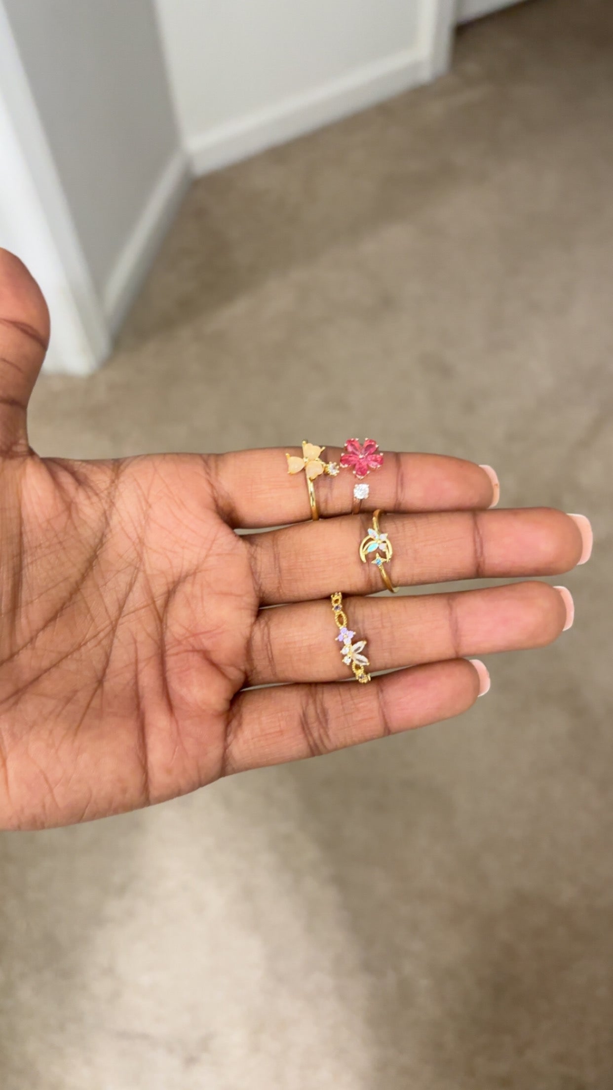 Elegant Modern Style Heart Flower Garden Rings